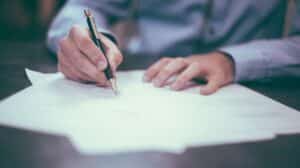 How to format a contract in Word — UK guide